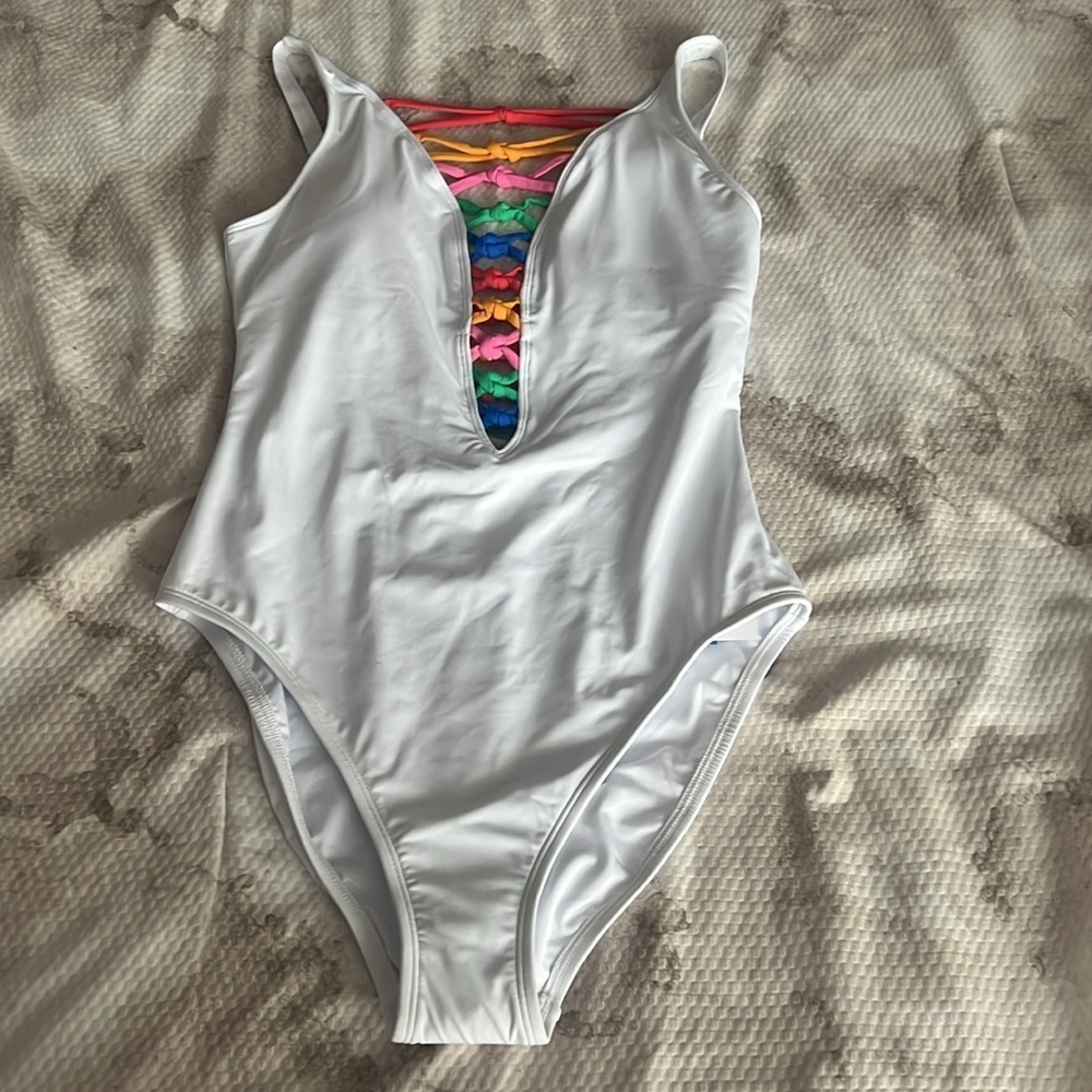 Bleu Rod Beattie White Swimsuit with Rainbow Lace Down One Piece Size 8 - Picture 5 of 8